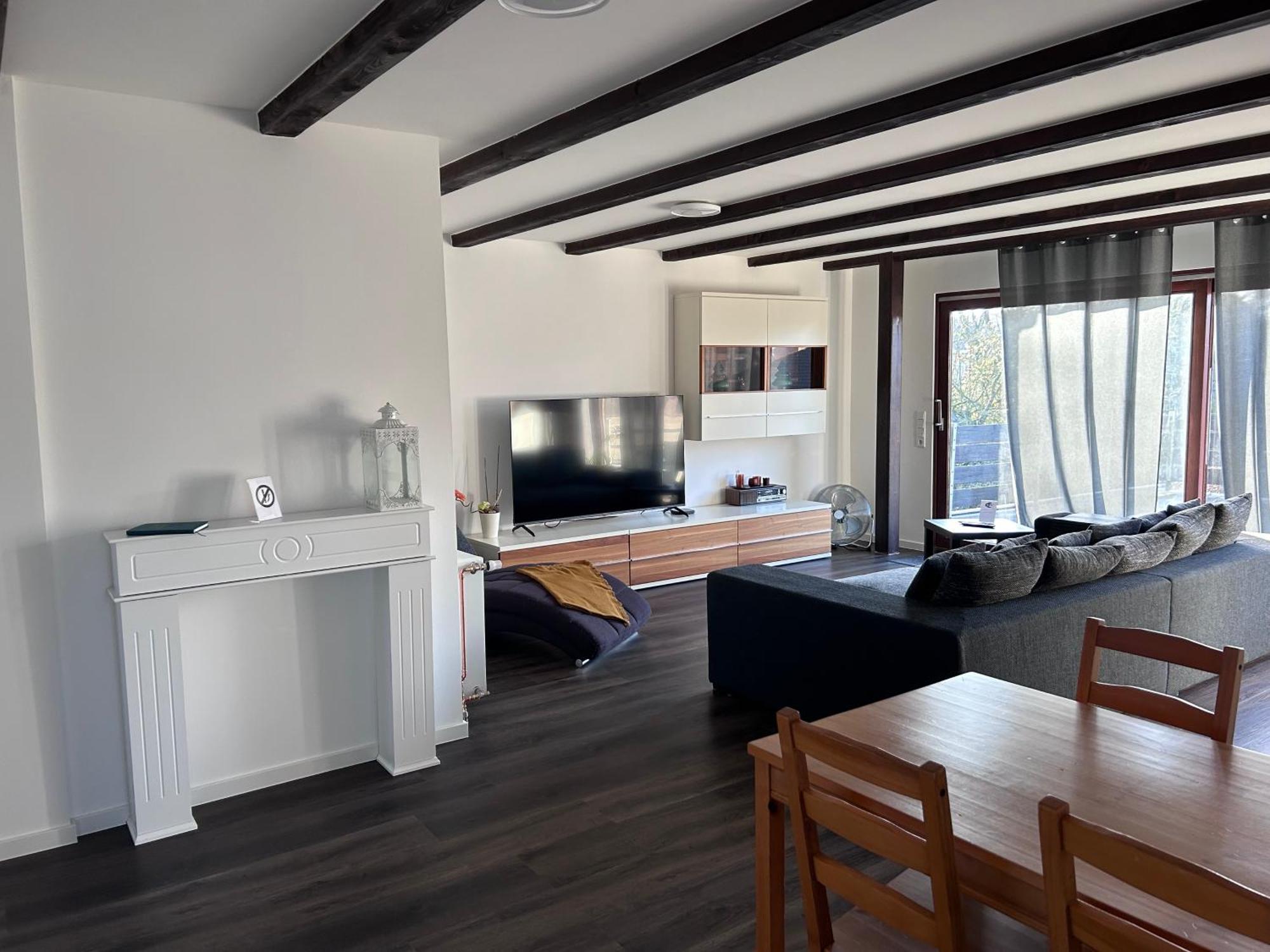 Schoenes Apartment Mit Dachterrasse Oldenburg Esterno foto